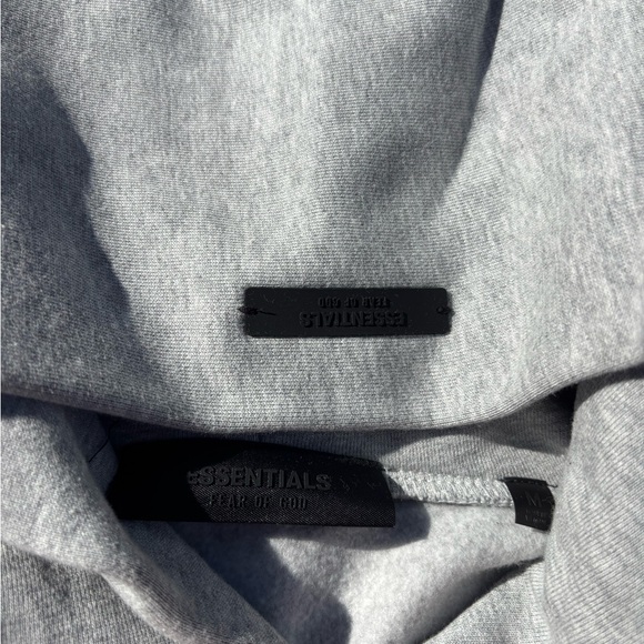 Fear of God Essentials Hoodie Grey - Picture 3 of 5